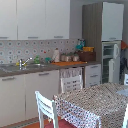 Holiday home In - Insel Rab 17776 *