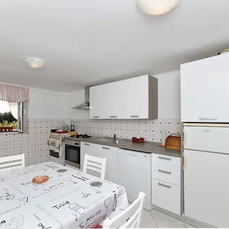 In - Insel Rab 17776 * Lopar