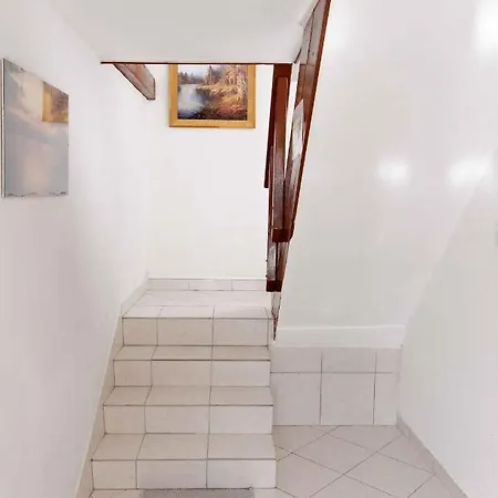 In - Insel Rab 17776 Holiday home *