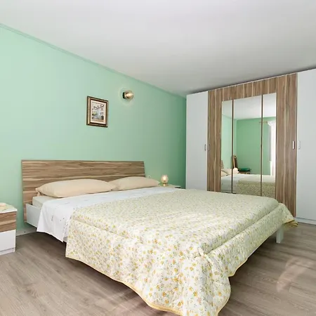 Holiday home In Lopar/insel Rab 17776 Lopar